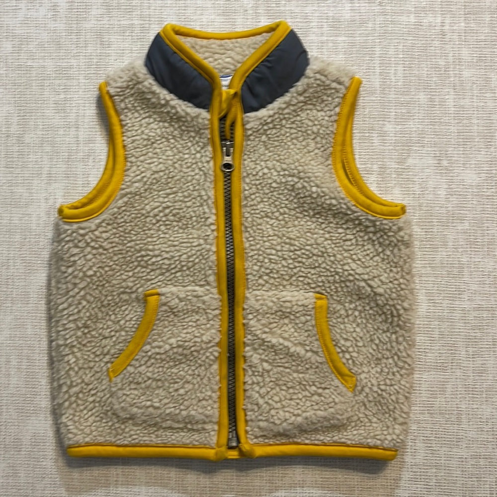Old Navy faux Sherpa cream vest 18-24 months yellow